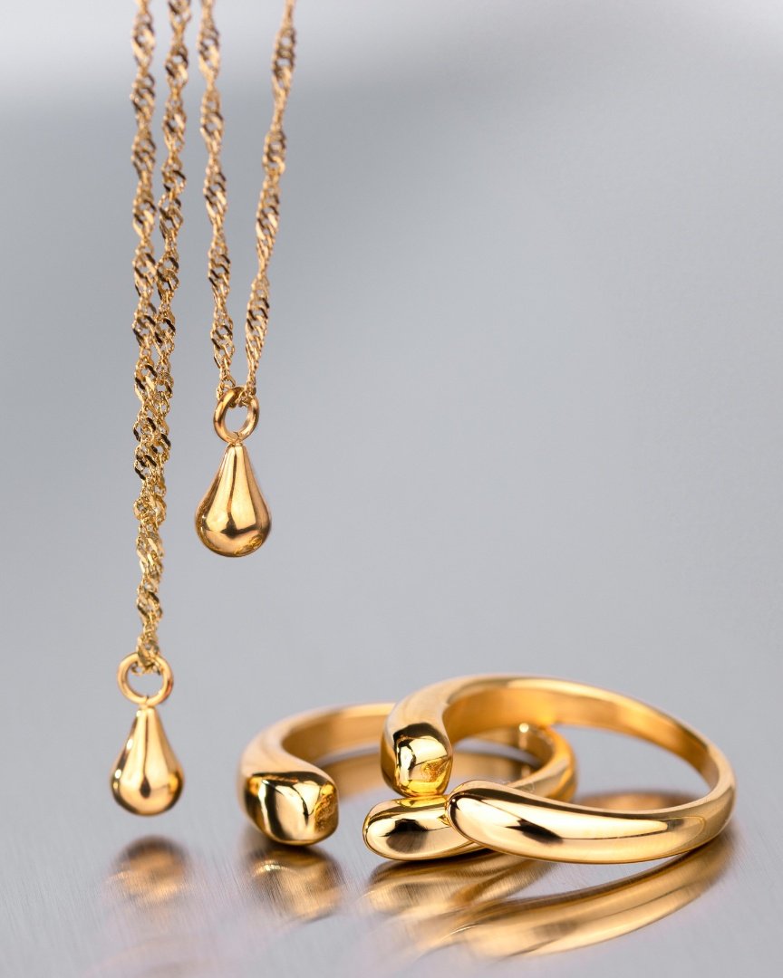 Huggie Ring Gold