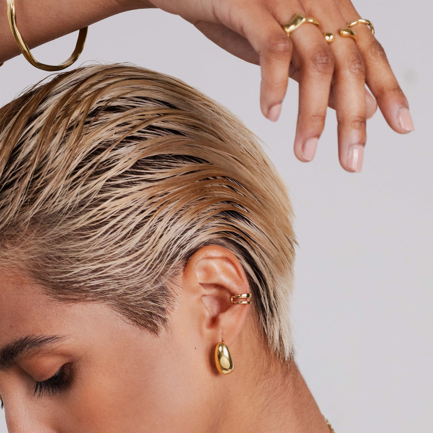 [[Farbe:Gold,shopthelook]]