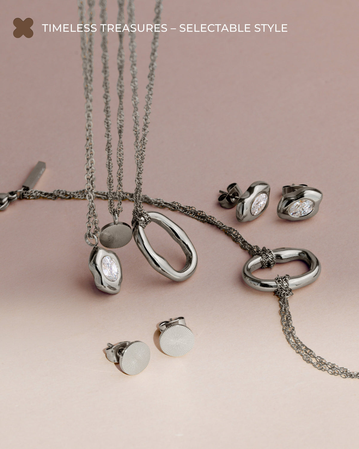 [[Style:Timeless Treasure Silber]]