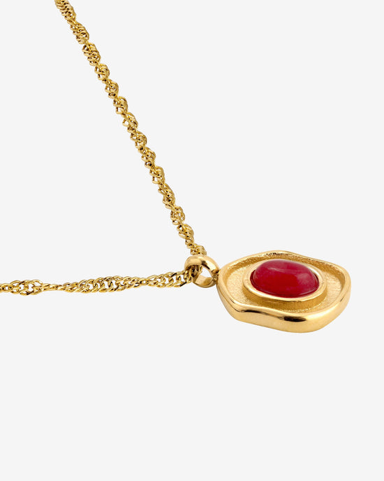 Scarlet Treasure Necklace Gold