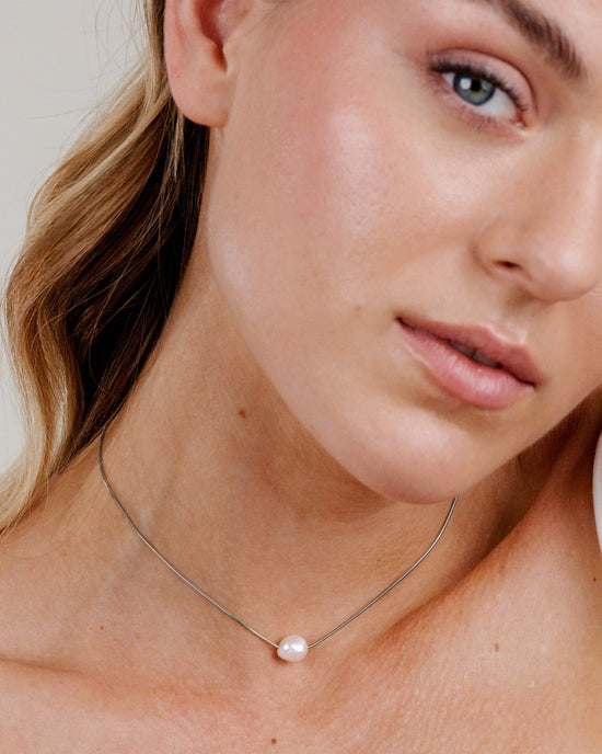 Minimalist Pearl Choker Silber