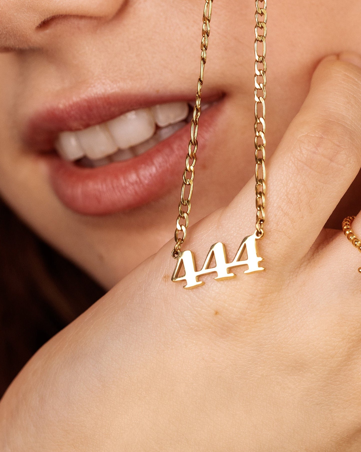 [[Farbe:Gold]]