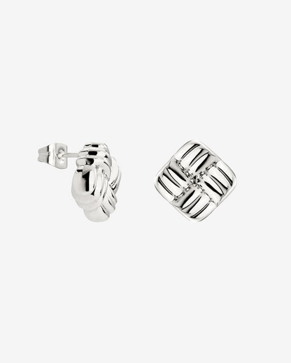 Granny Button Studs Small Silber