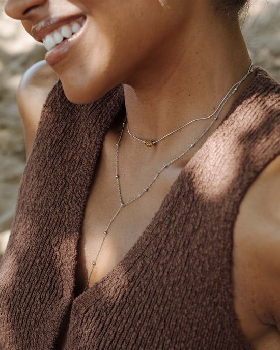 Grounded Y-Necklace