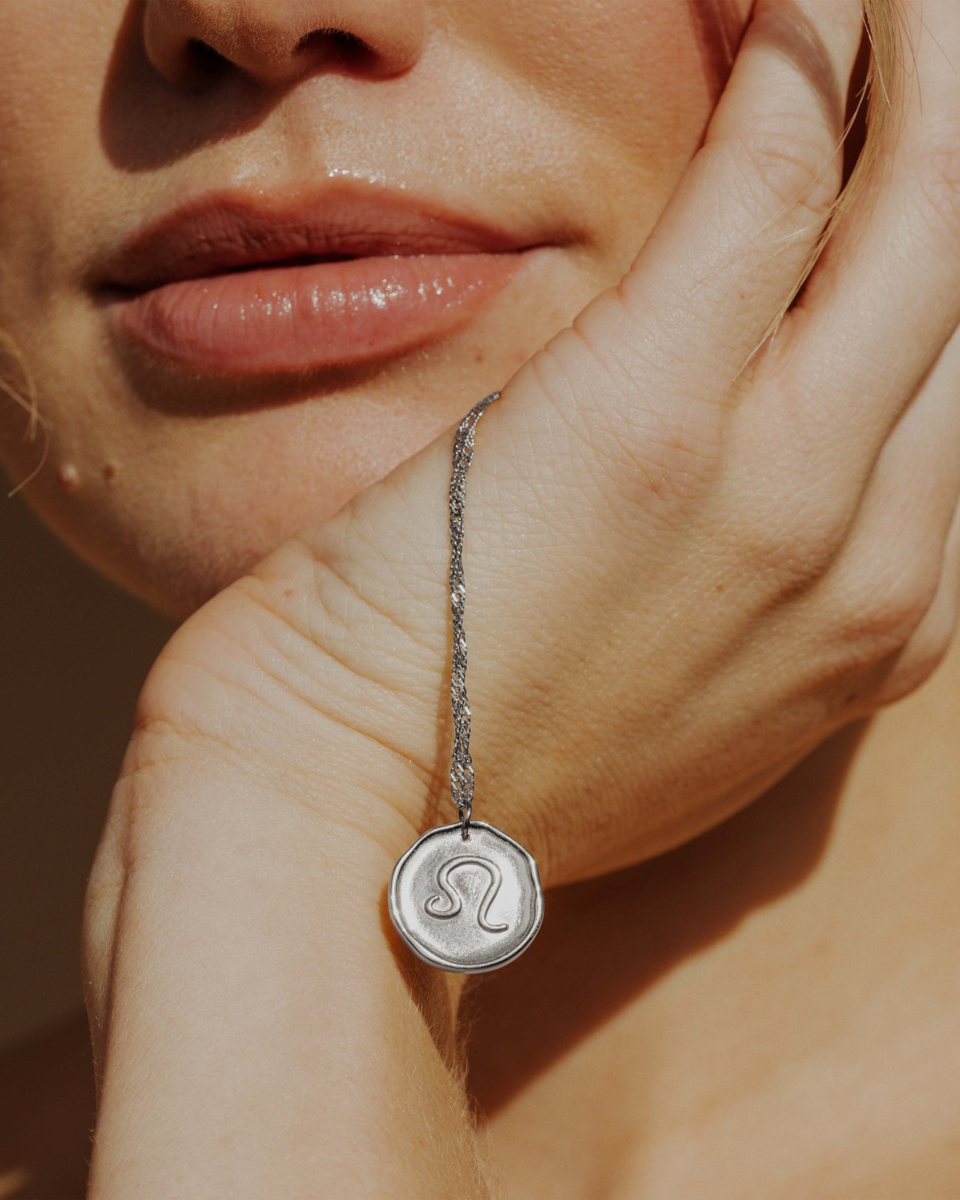 Zodiac Necklace – Leo / Löwe Silber