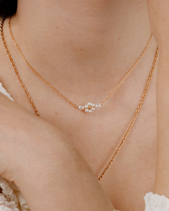 Daisy Choker Roségold
