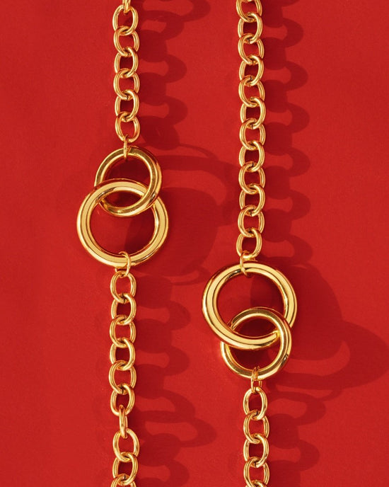 Love Me a Link Necklace Gold