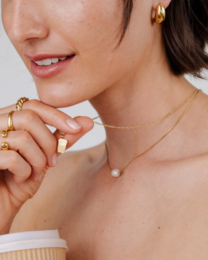 Petit Café Necklace Gold