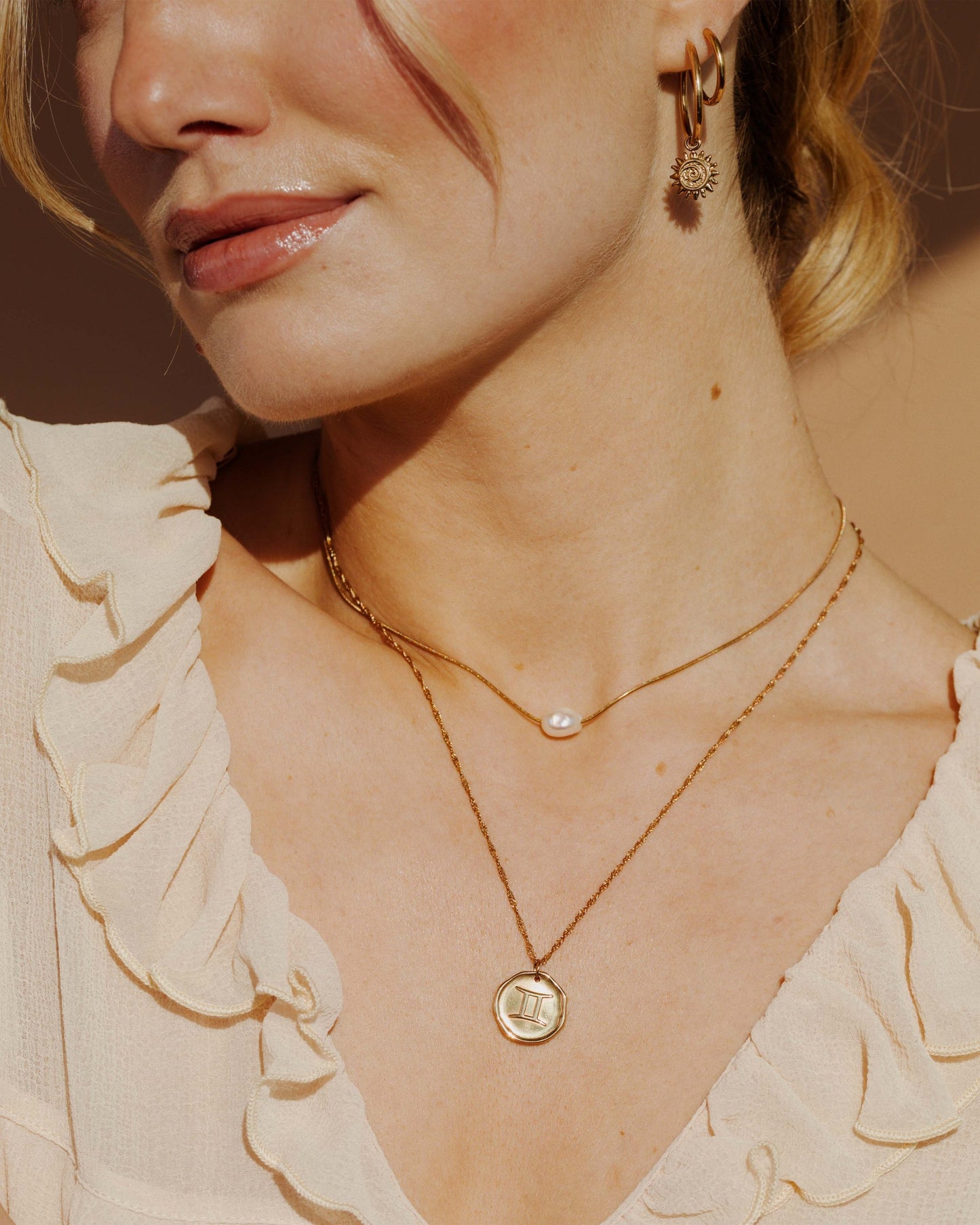[[Farbe:Roségold,shopthelook]] lua-283
