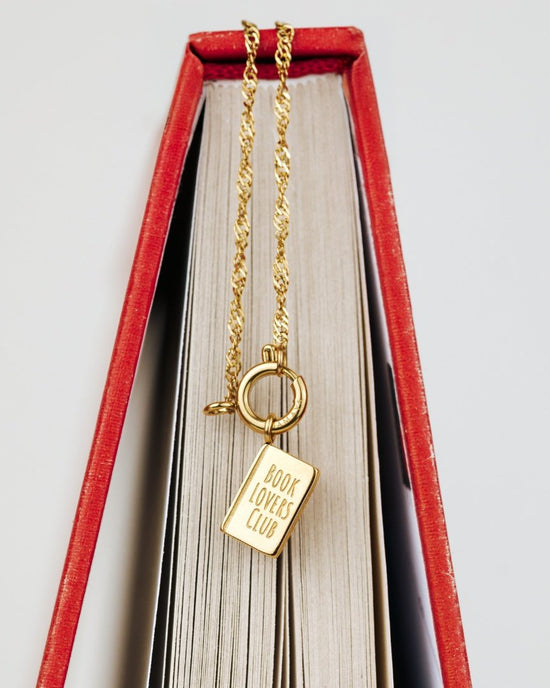 Book Lovers Club Singapore Chain Necklace Set Gold