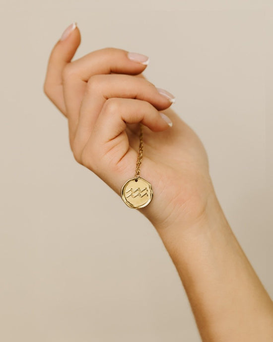 Zodiac Necklace – Aquarius / Wassermann Roségold