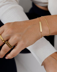 [[Farbe:Gold,shopthelook]]