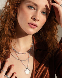 [[Farbe:Silber,shopthelook]]