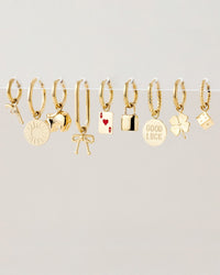 [[Farbe:Gold]]