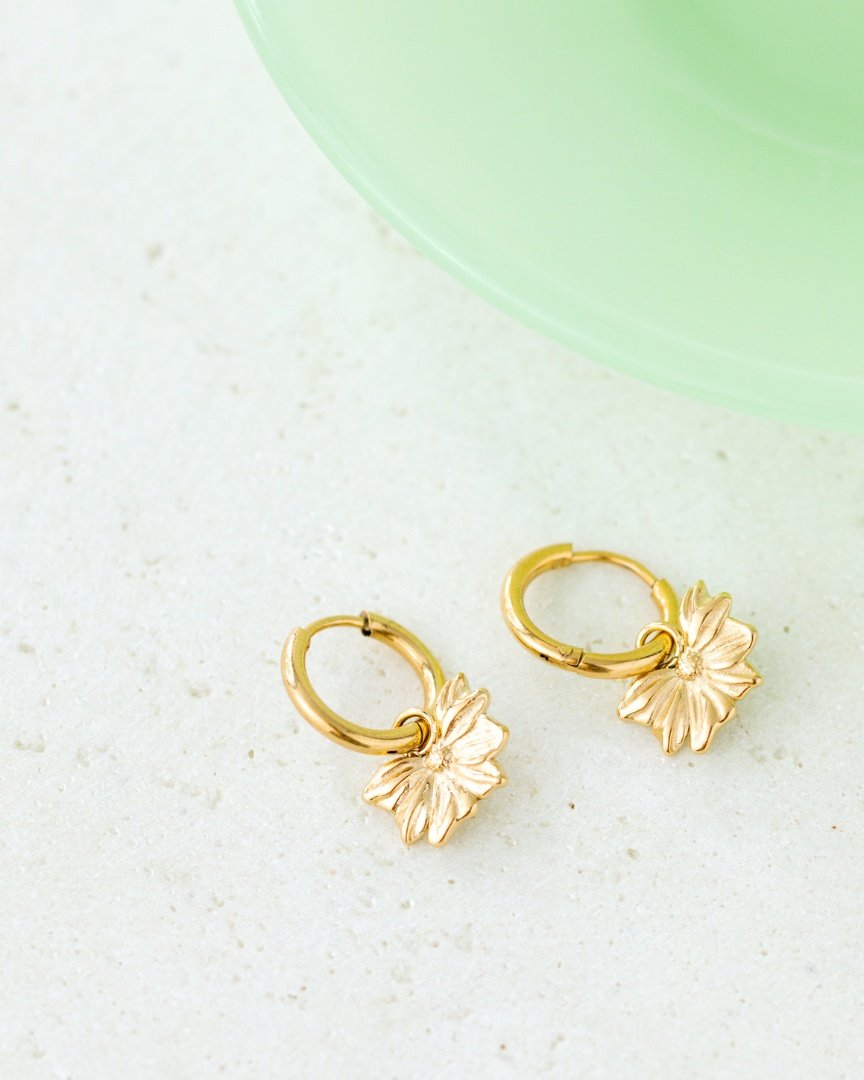 [[Farbe:Gold]]