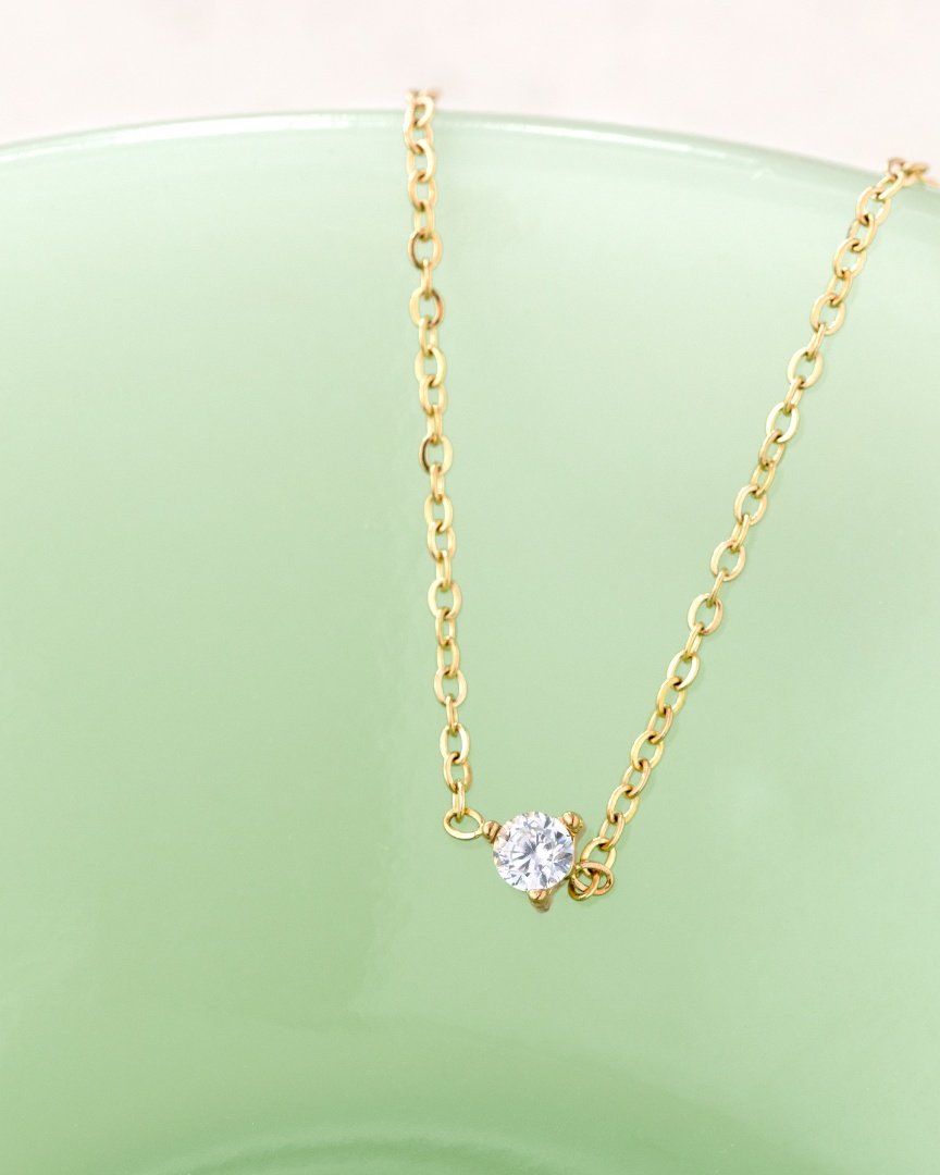 Solitaire Stone Choker Gold