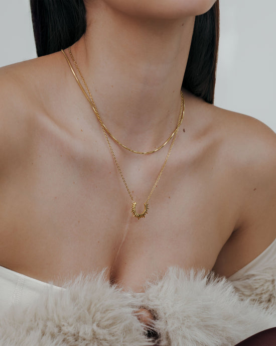 Squared Snake Chain Necklace Gold