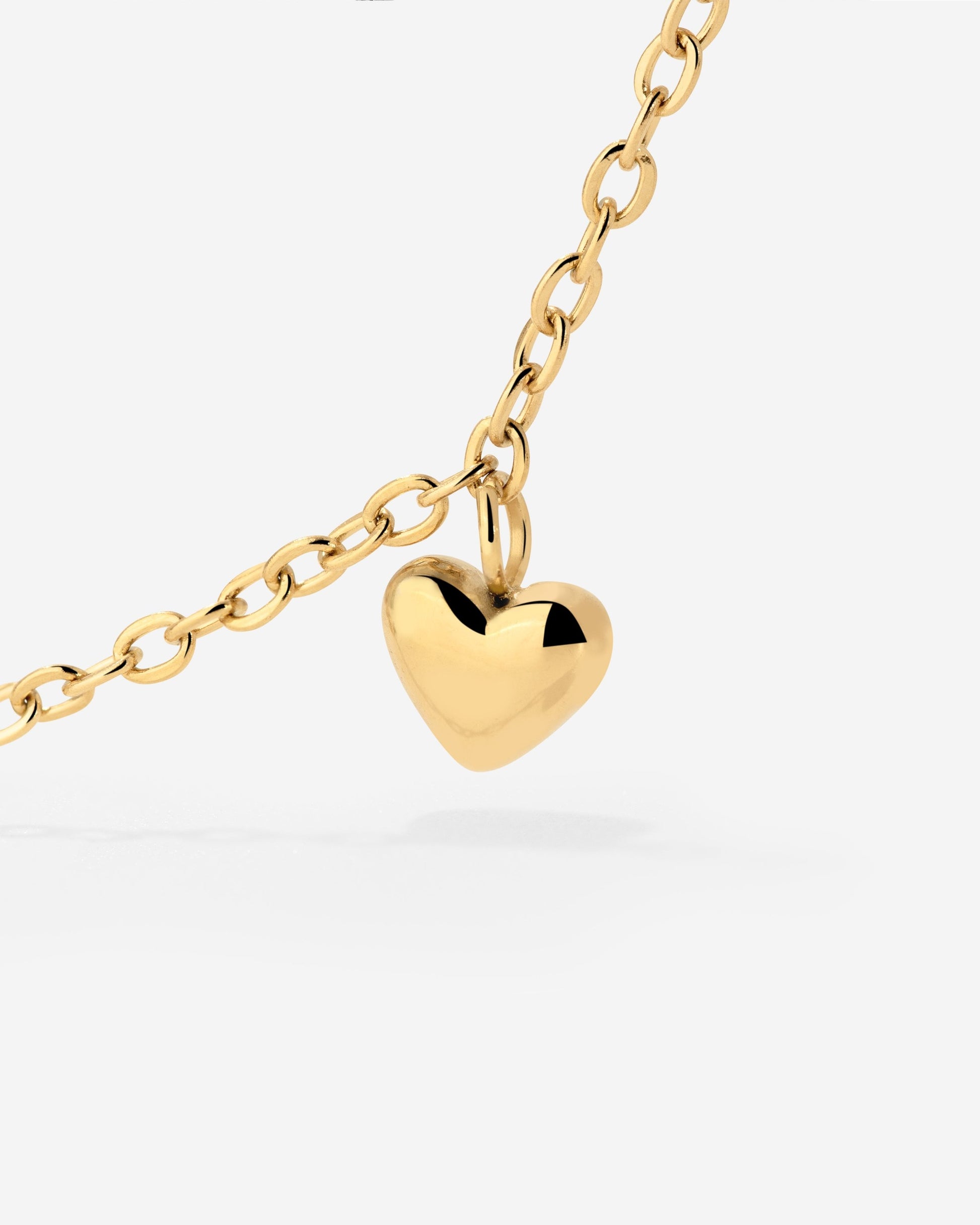 Lovely Heart Choker Gold