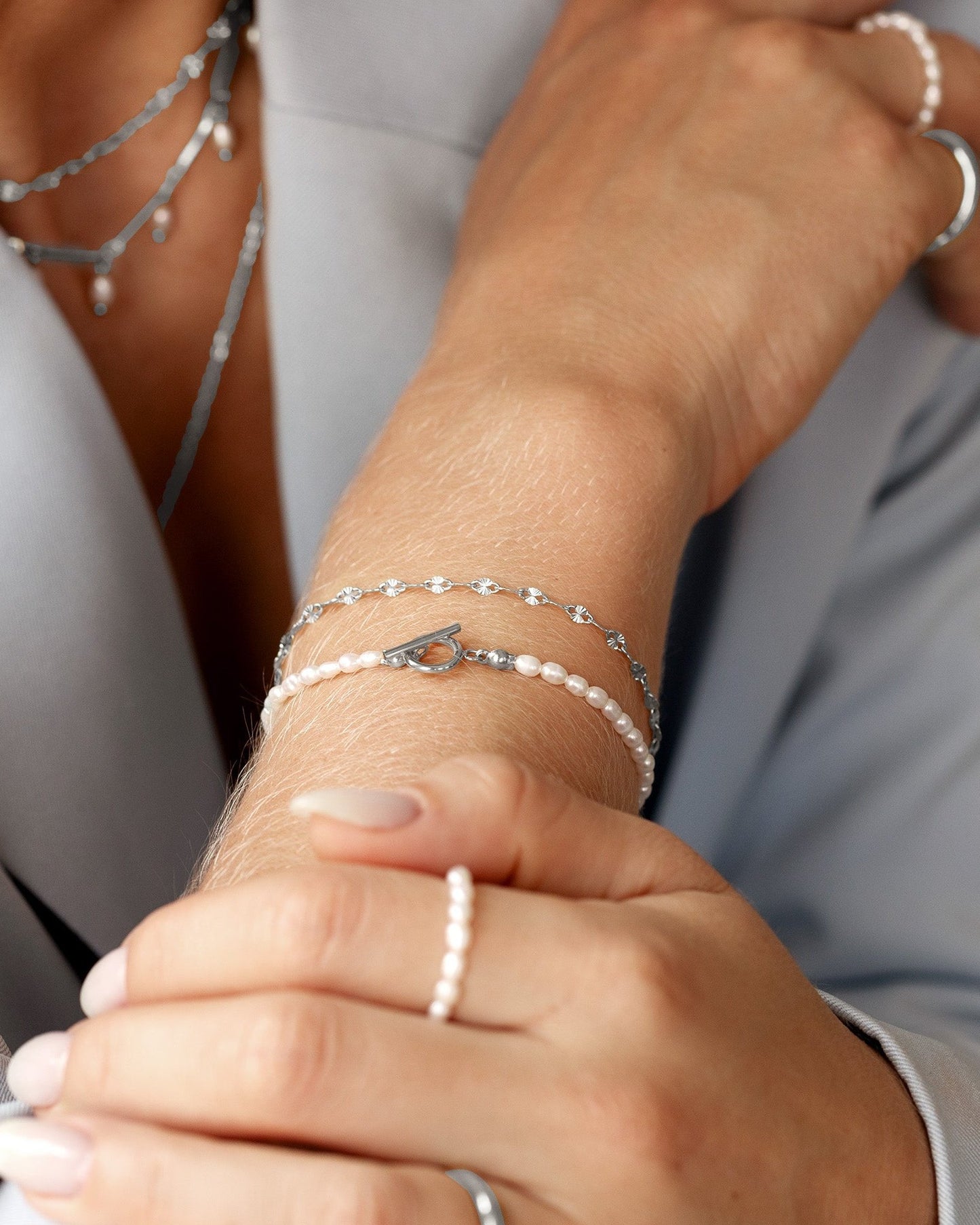 [[Farbe:Silber,shopthelook]]