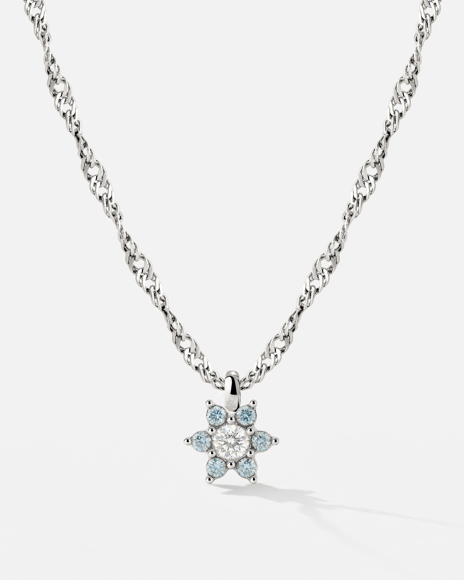 Sparkling Blue Petal Necklace Silber