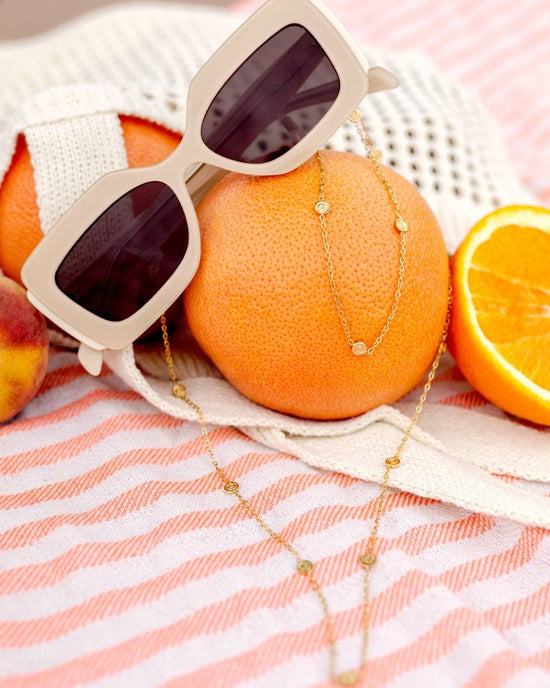 Swirl'n Sunglasses Chain Silber