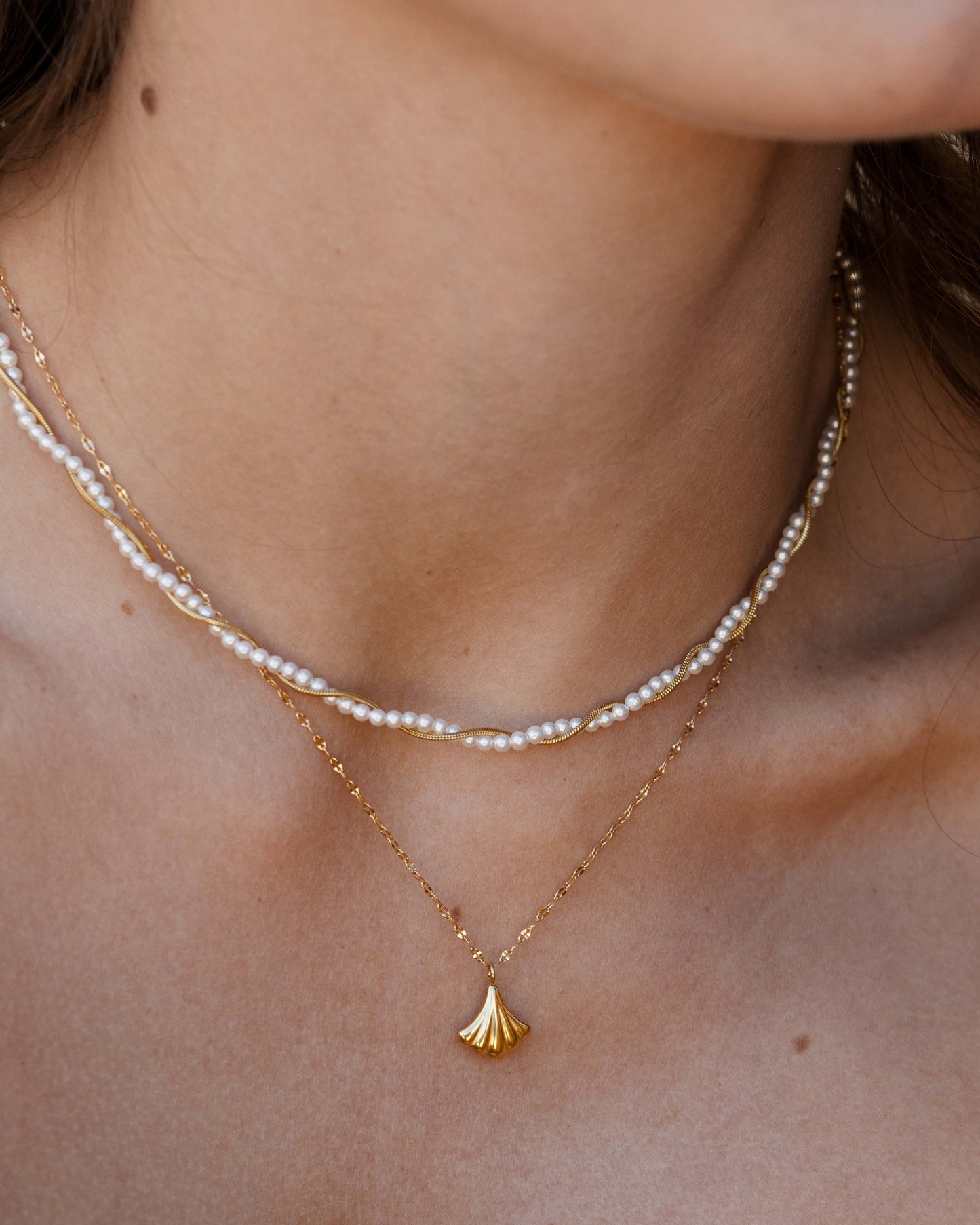 [[Farbe:Gold,shopthelook]]