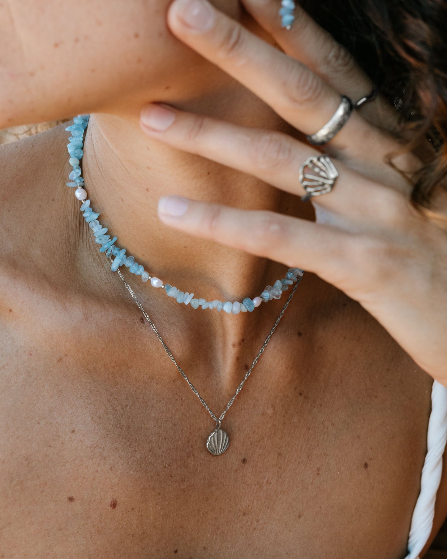 [[Farbe:Silber,shopthelook]]