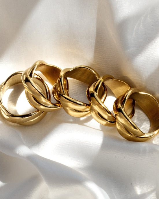 Female DNA Ring Silber