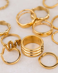 [[Farbe:Gold]]