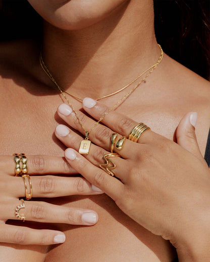 Gentle Embrace Ring Gold