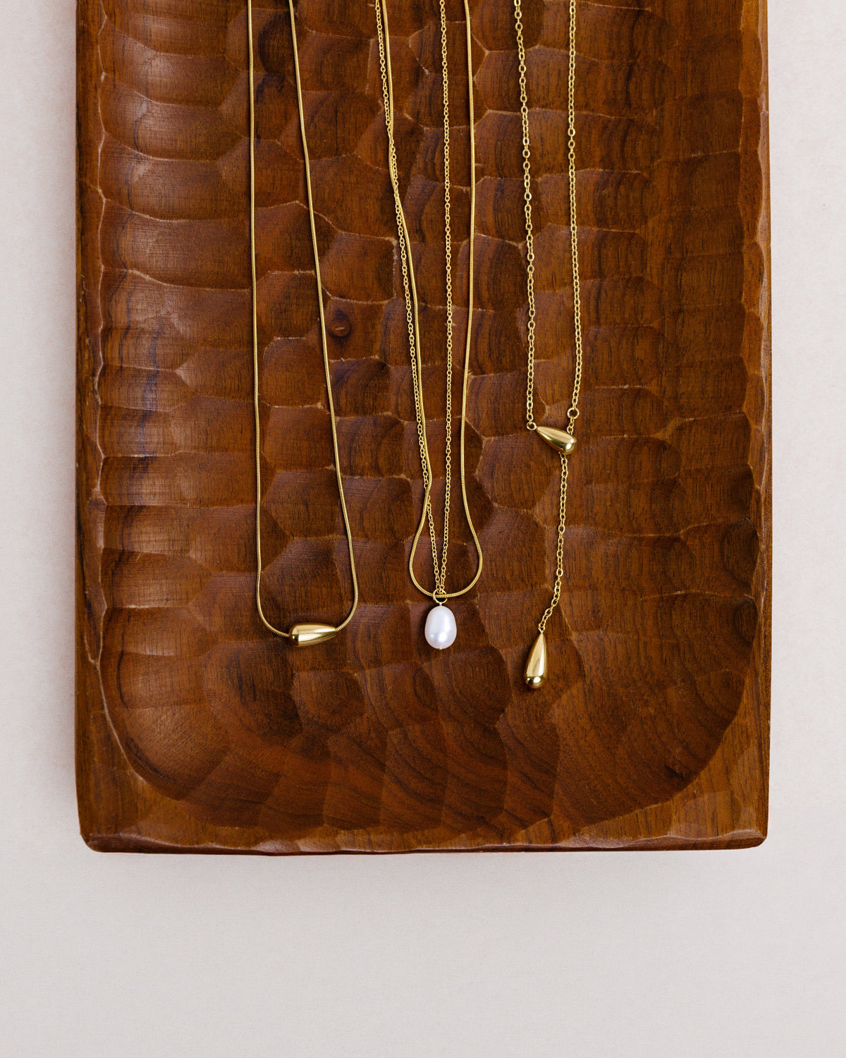 Pearl Embrace Necklace