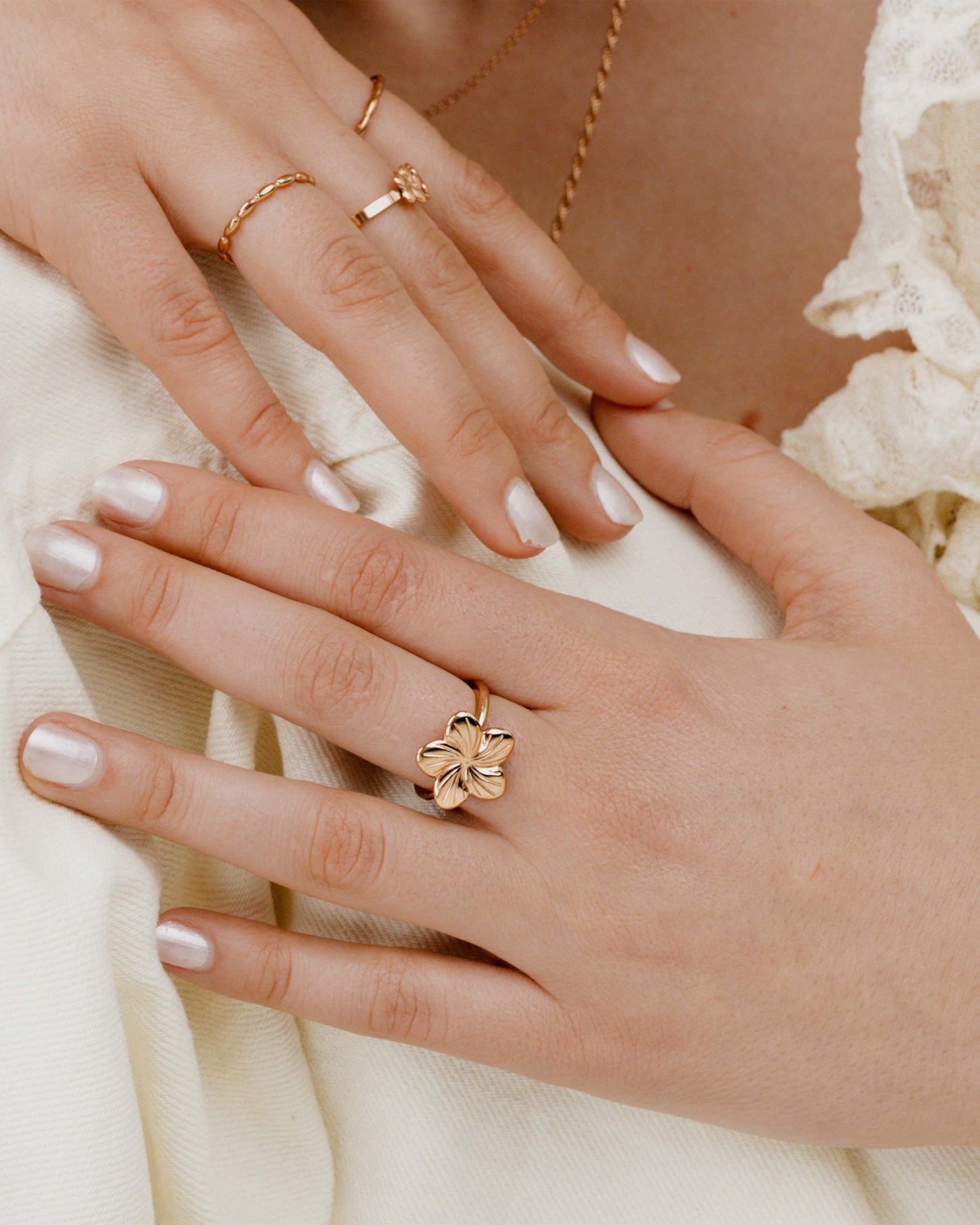 [[Farbe:Roségold,shopthelook]]