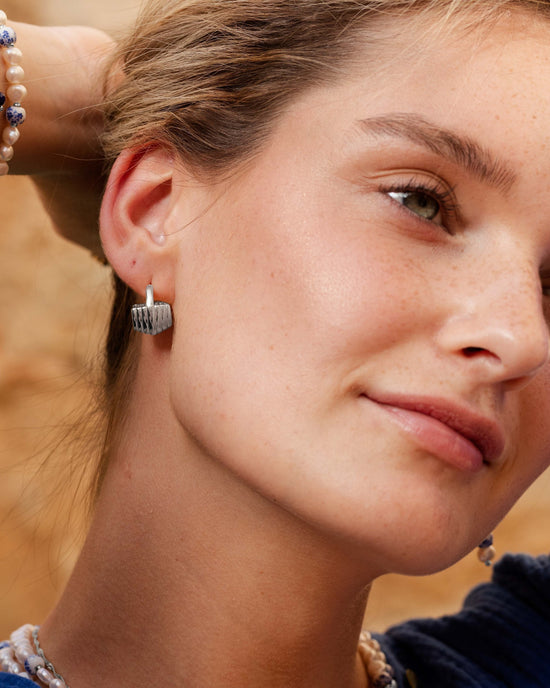 Winding Hoop Studs Silber