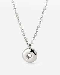 [[Farbe:Silber,Buchstabe:O]]