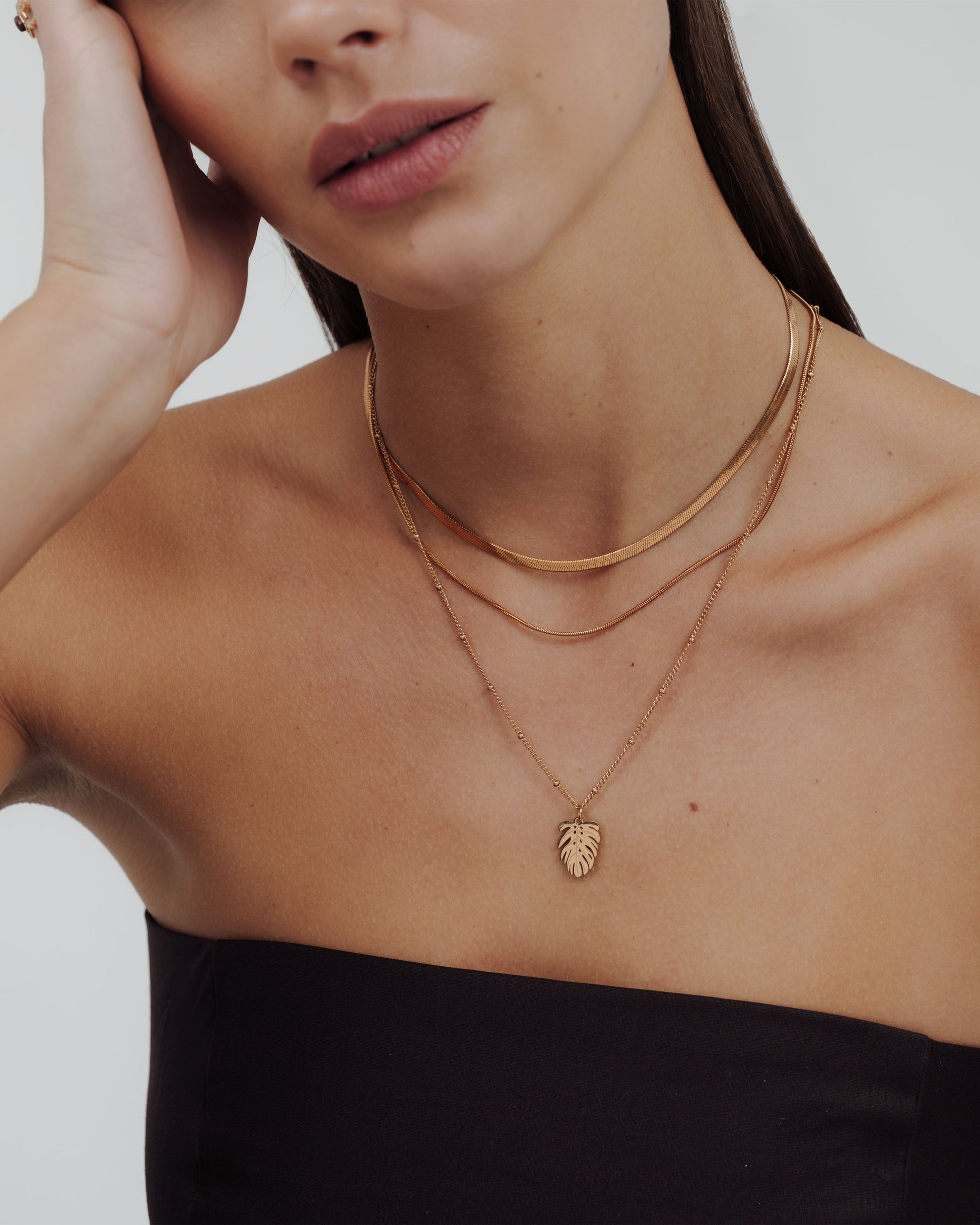Monstera Leaf Necklace Roségold