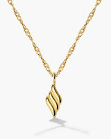 Lustrous Pendant Necklace Gold