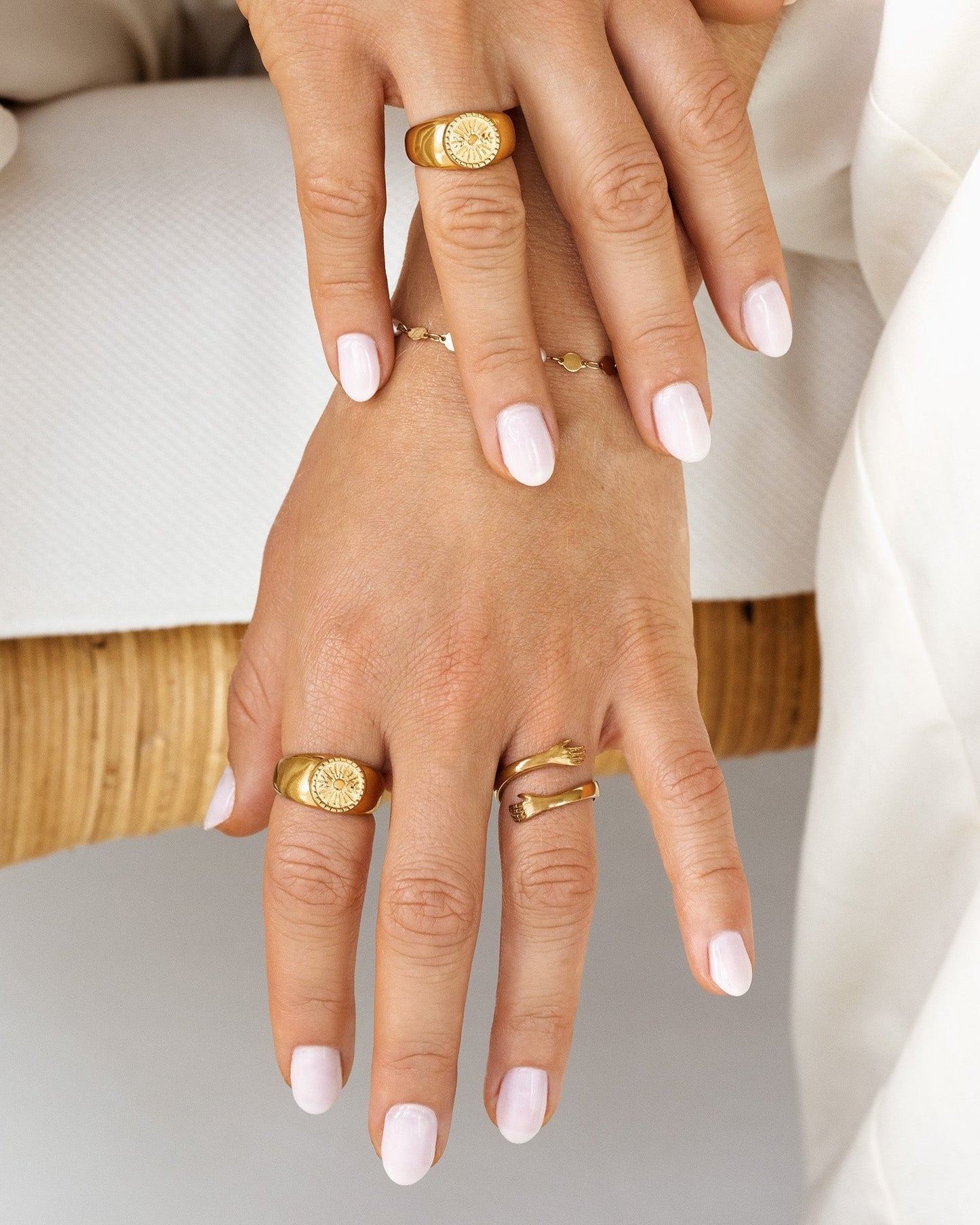 [[Farbe:Gold,shopthelook]]