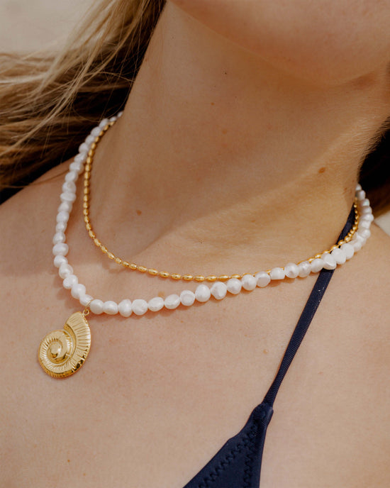 Drop in the Ocean Necklace Gold