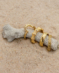 [[Farbe:Gold]]
