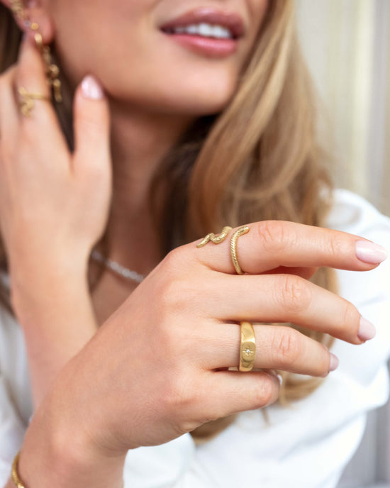 Lola Selflove Snake Ring Gold