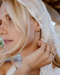 [[Farbe:Gold,shopthelook]]