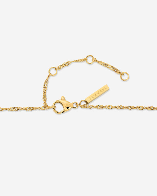 Tres Perlas Necklace