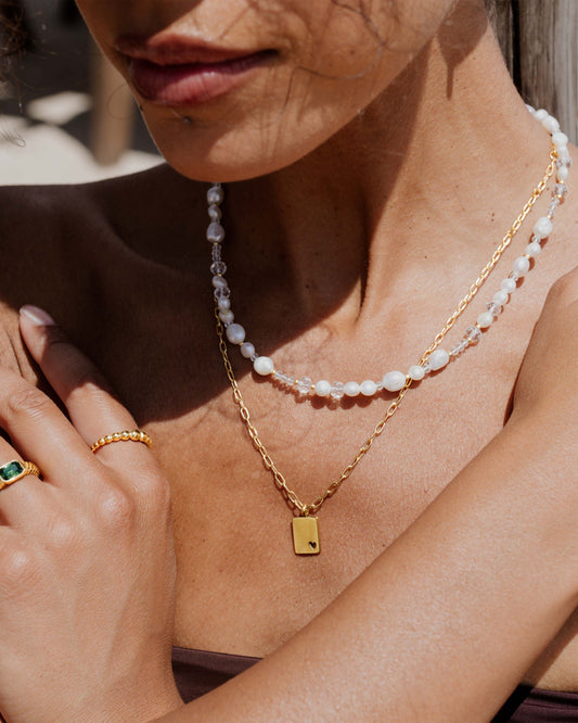 Icy Cool Pearl Necklace Gold