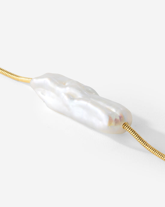 Luminous Pearl Choker Gold