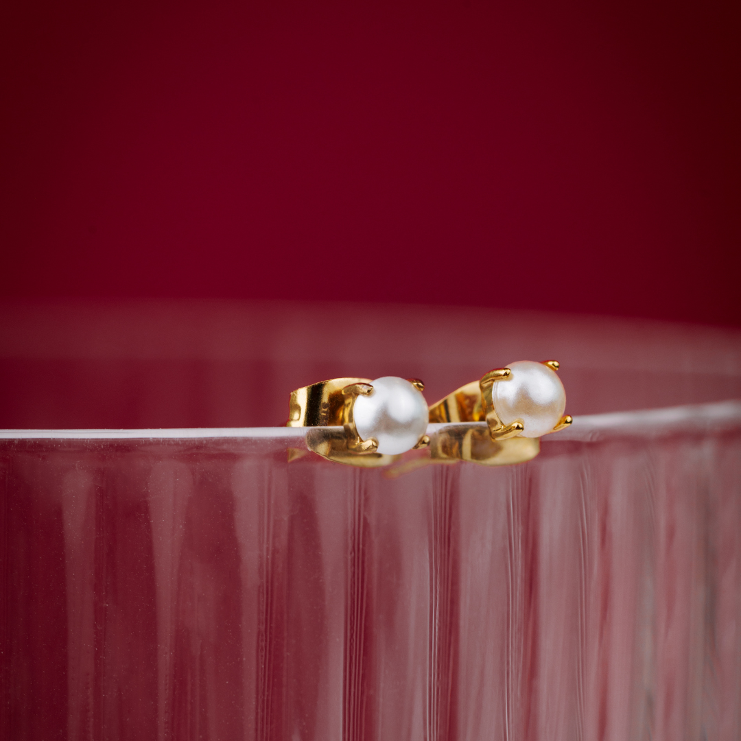 Dream Pearl Studs Gold
