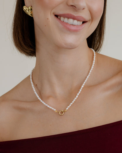 Pearly Charm Necklace Gold