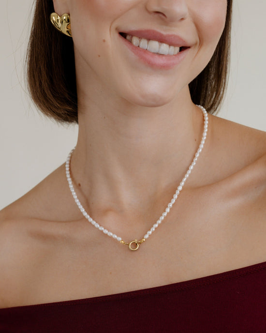 Pearly Charm Necklace Gold