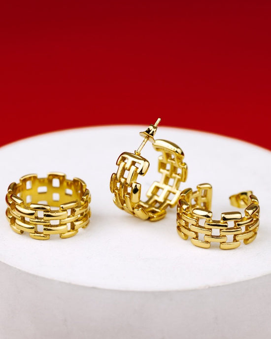Reverie Ring Gold
