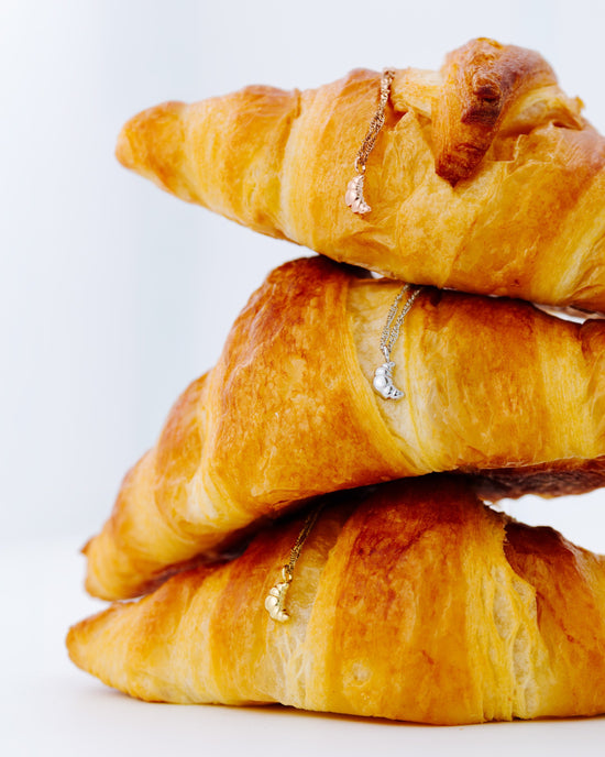 Croissant Necklace Gold