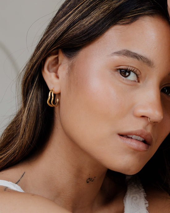 Tides Hoop Studs Gold